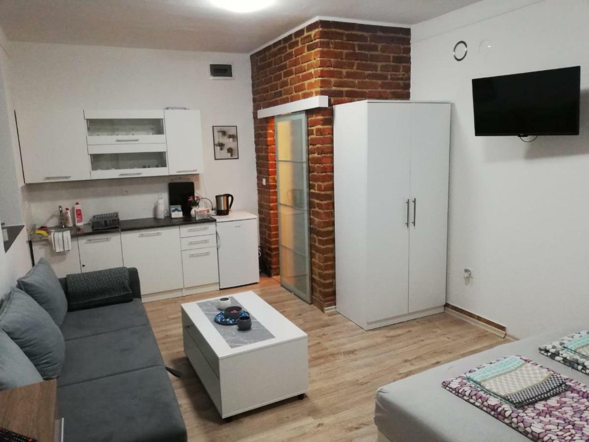 Helly'S Apartman - Self Check-In - Jajce Luaran gambar